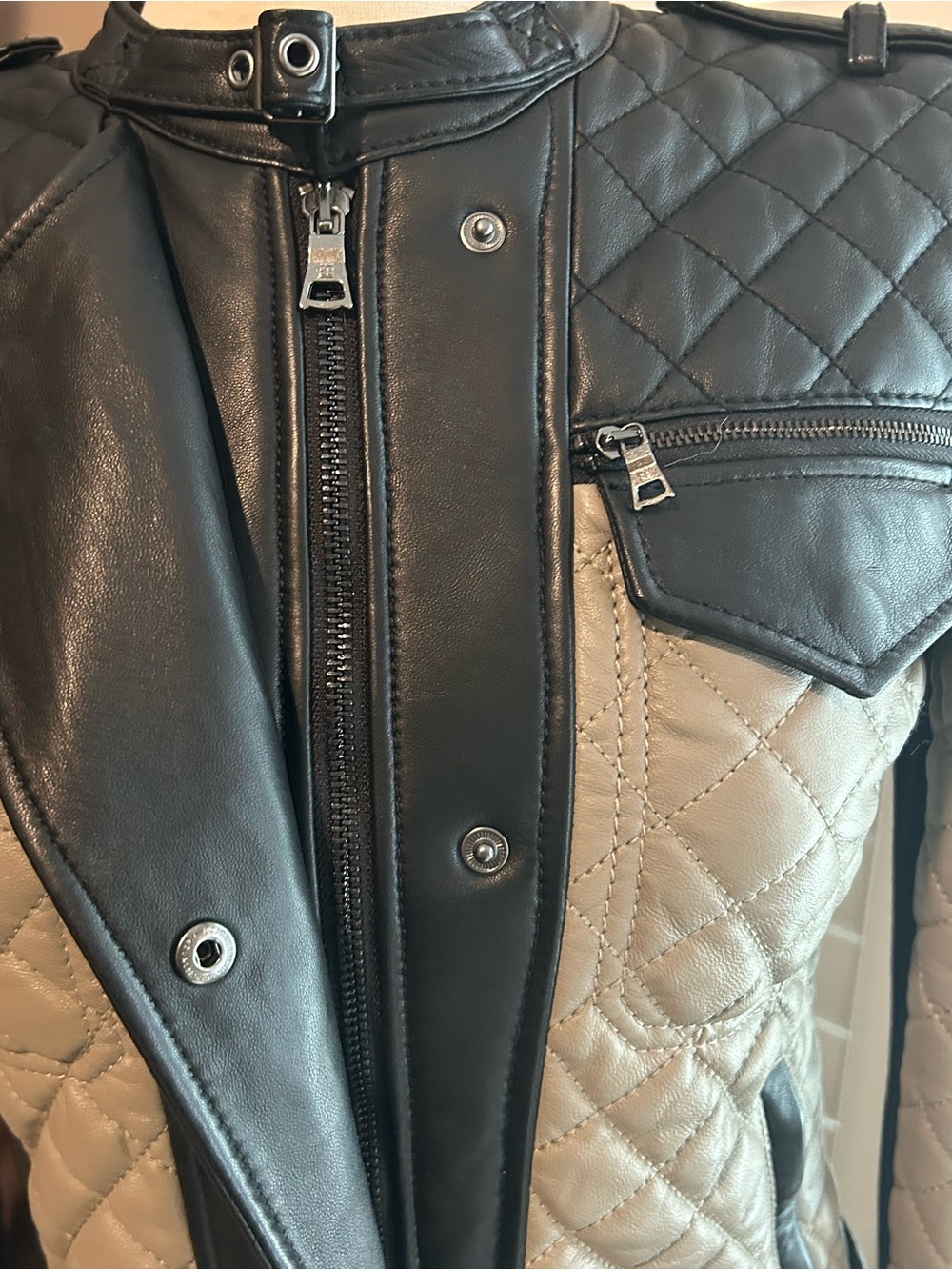 BCBGMAXAZRIA Mossy-Beige Lamb Leather Quilted Moto Jacket, Ladies XS - Picture 3 of 16